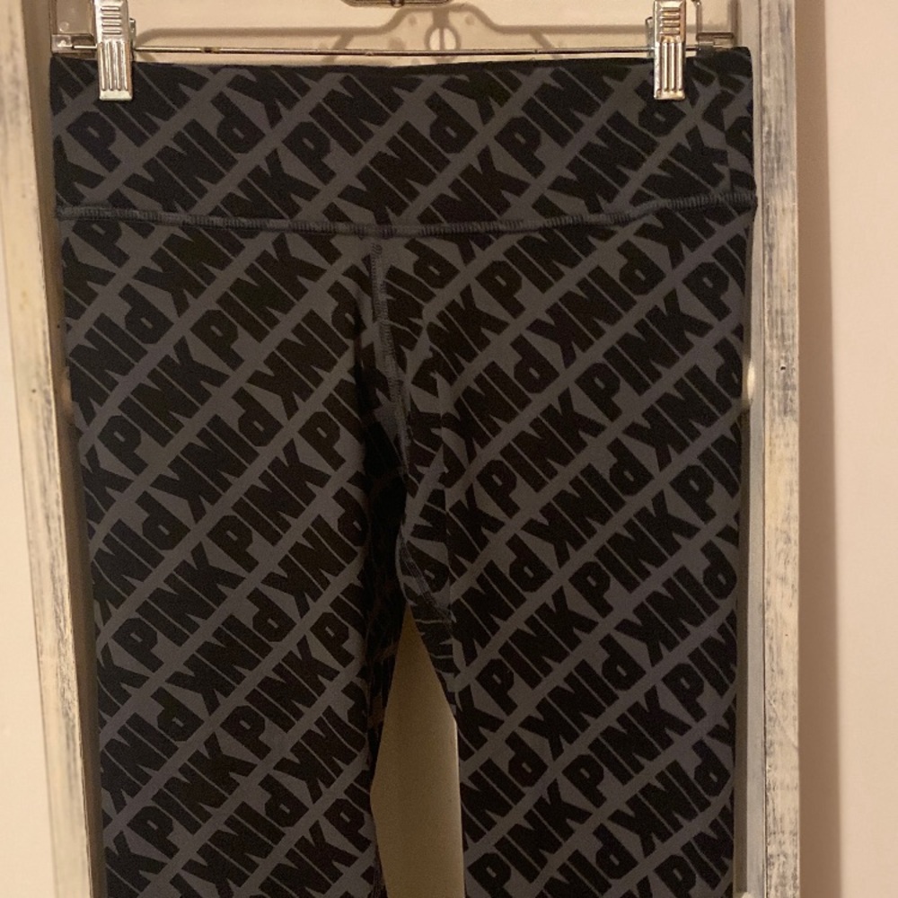 Leggings ultimate crop sz sm “Victoria secret”